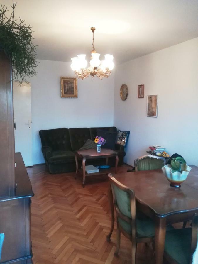 The Pioneers Home Szkopje Kültér fotó